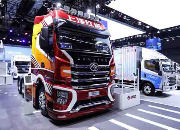 上汽红岩H6两款旗舰车型亮相上海车展！